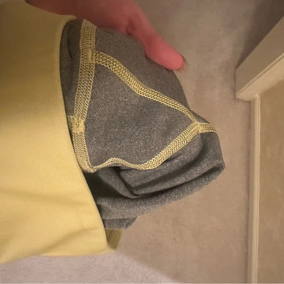 Terez Rainbow Yellow Leggings with Gray Lining, Size XS, NWOT - Picture 6 of 8